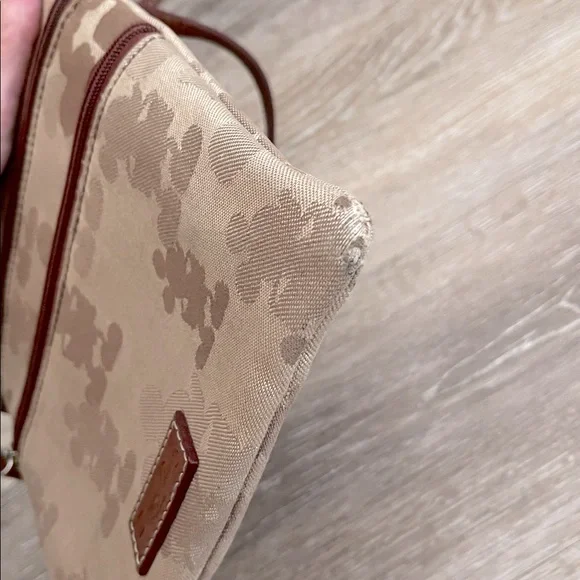 Disney Parks x Dooney & Bourke leather & fabric Mickey Mouse crossbody bag - Picture 4 of 14